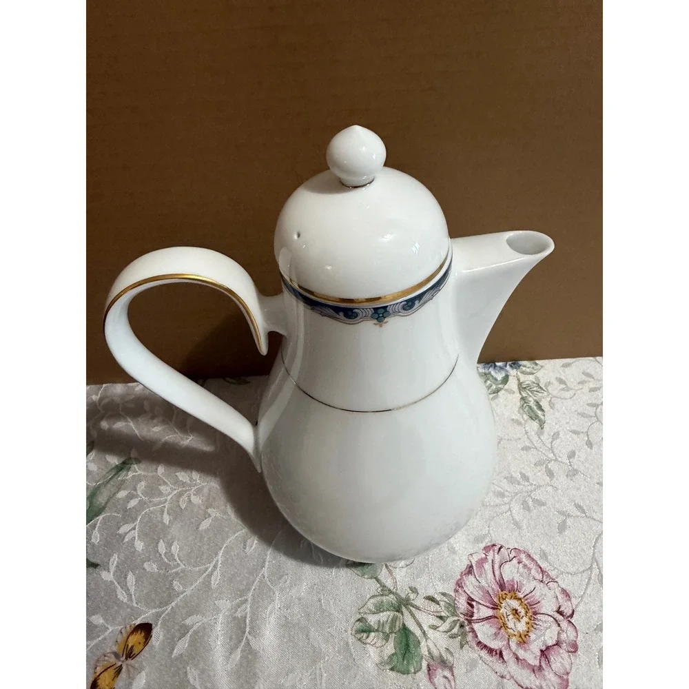 Noritake Cafe Versailles Coffee Pot 3762 White Gold Trim Porcelain Japan Teapot